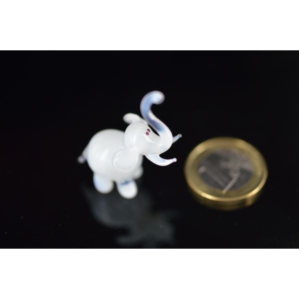 Weißer Elefant Buddha - Miniatur Glasfigur Elephant Mini Weiß Glas- Deko Setzkasten Vitrine Sammler