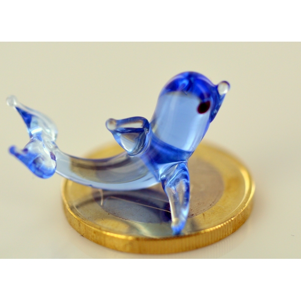 Delfin mini - Glasfigur - Hellblau Deko Glücksbringer Delphin Setzkasten Miniatur