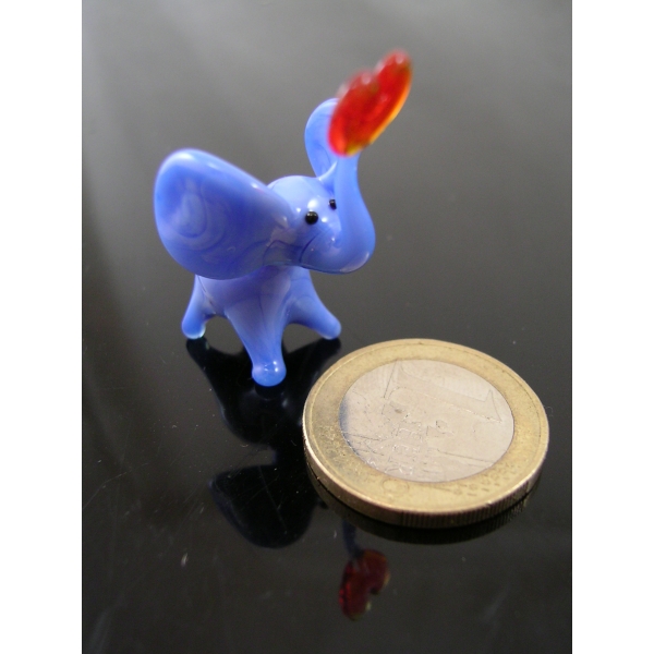 Elefant mini mit Herz blau-Glasfigur-k-10